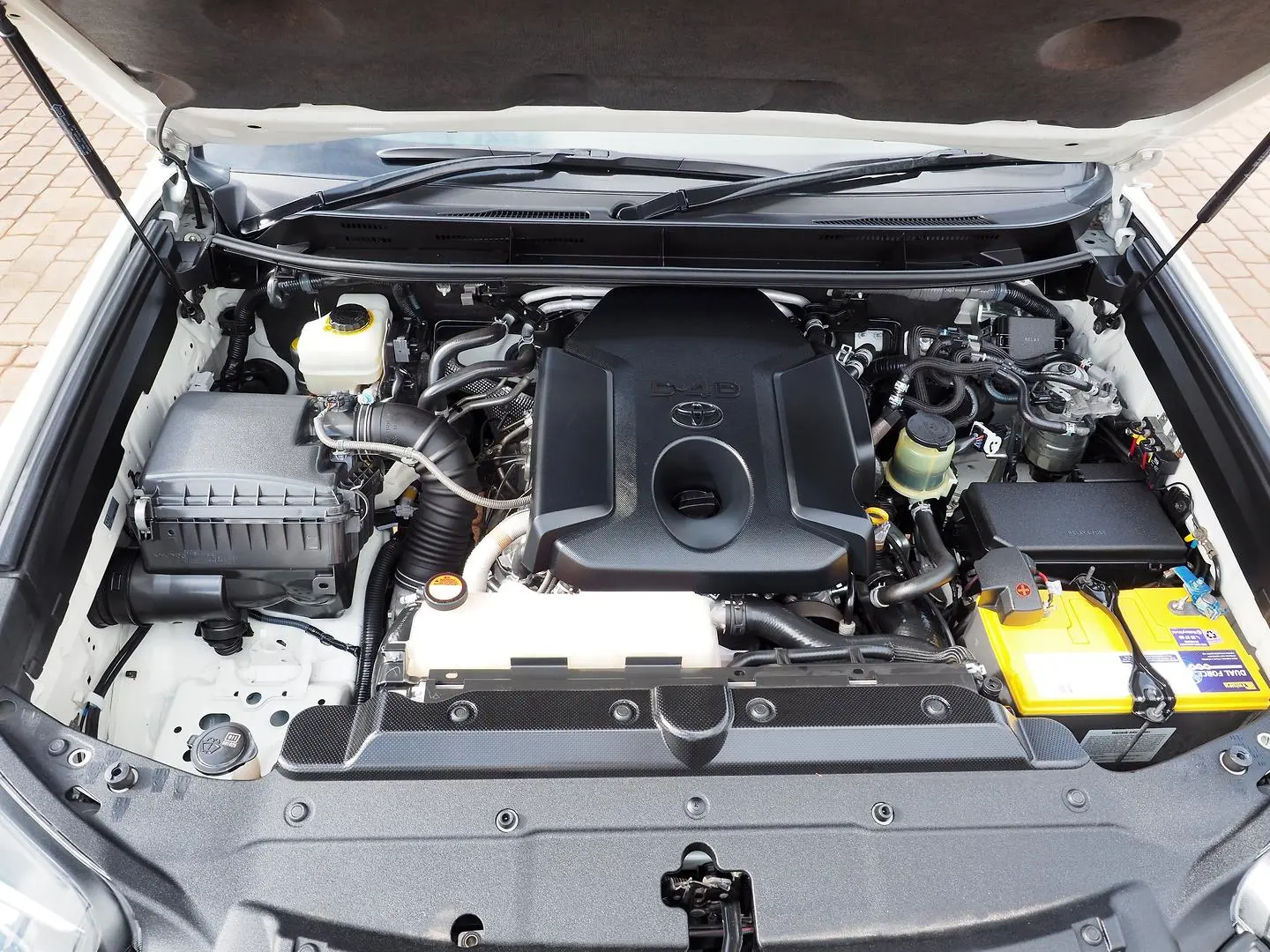 2015 Toyota Landcruiser Prado Gallery Image 9