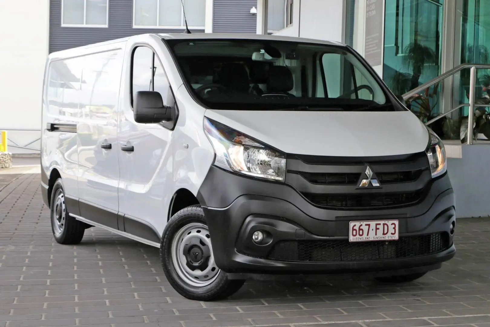 2022 Mitsubishi Express Gallery Image 1