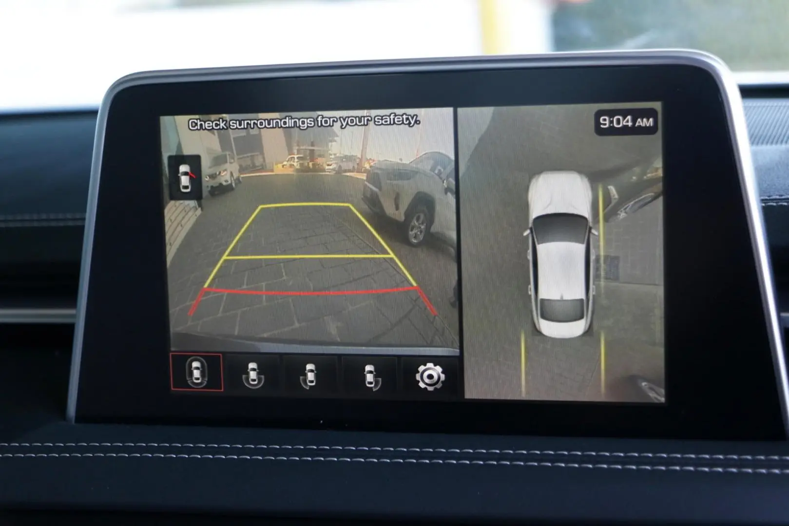 2019 Genesis G70 Gallery Image 11