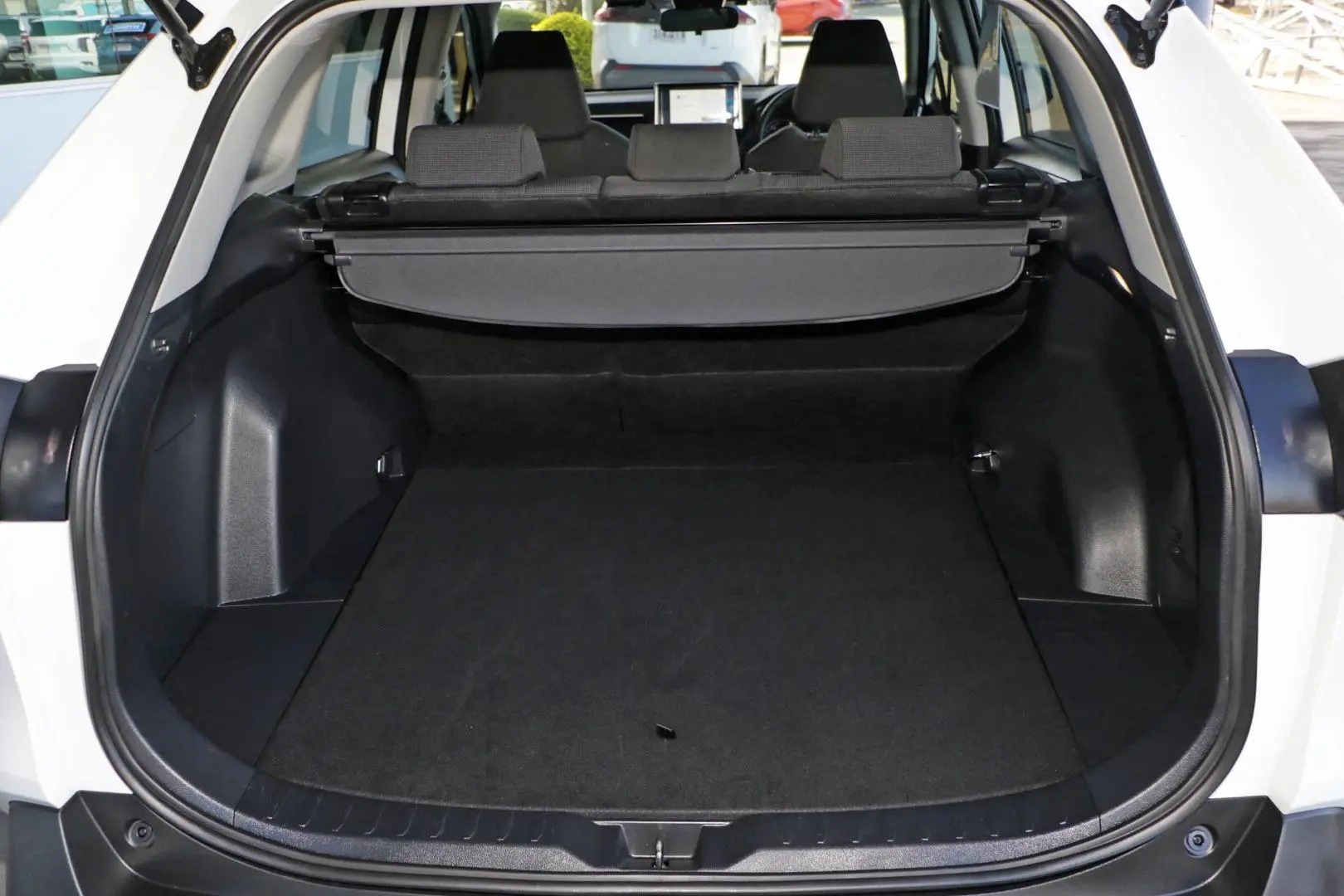 2024 Toyota RAV4 Gallery Image 23