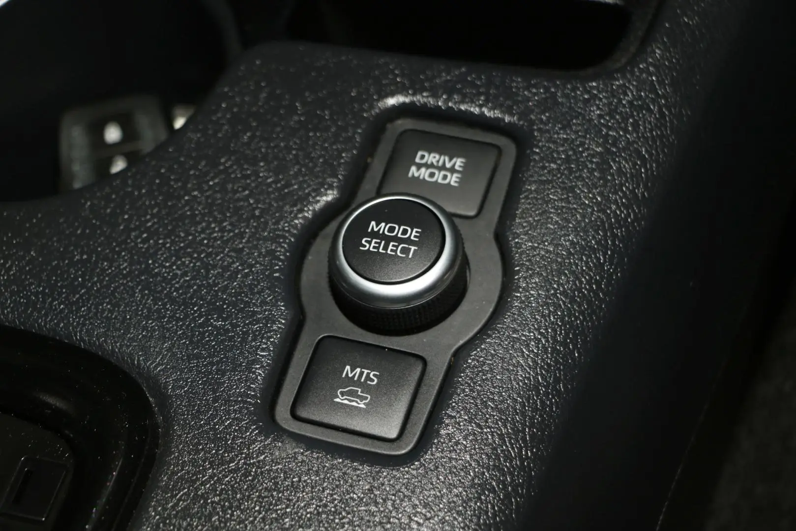 2024 Toyota Hilux Gallery Image 15