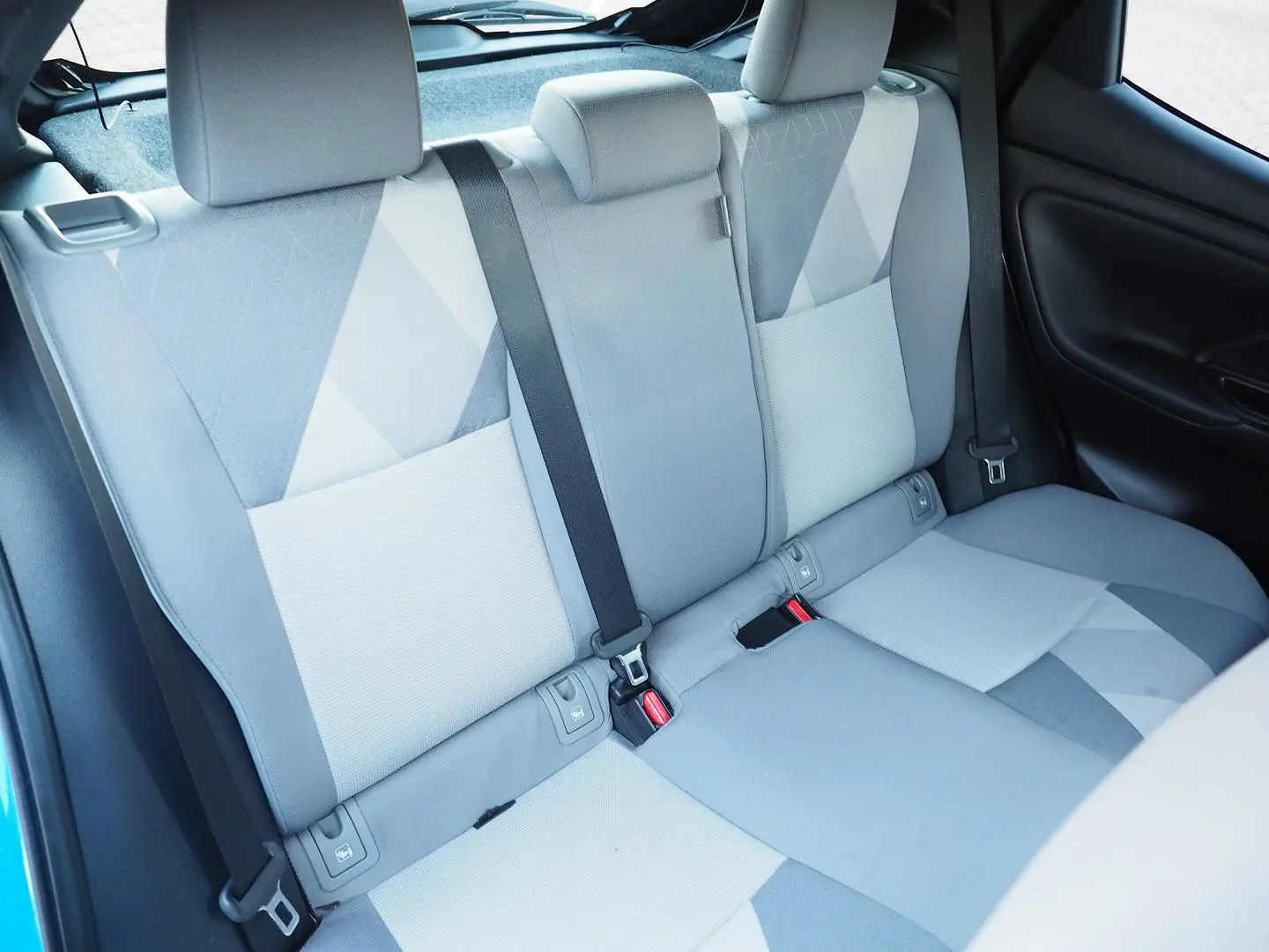 2021 Toyota Yaris Gallery Image 17