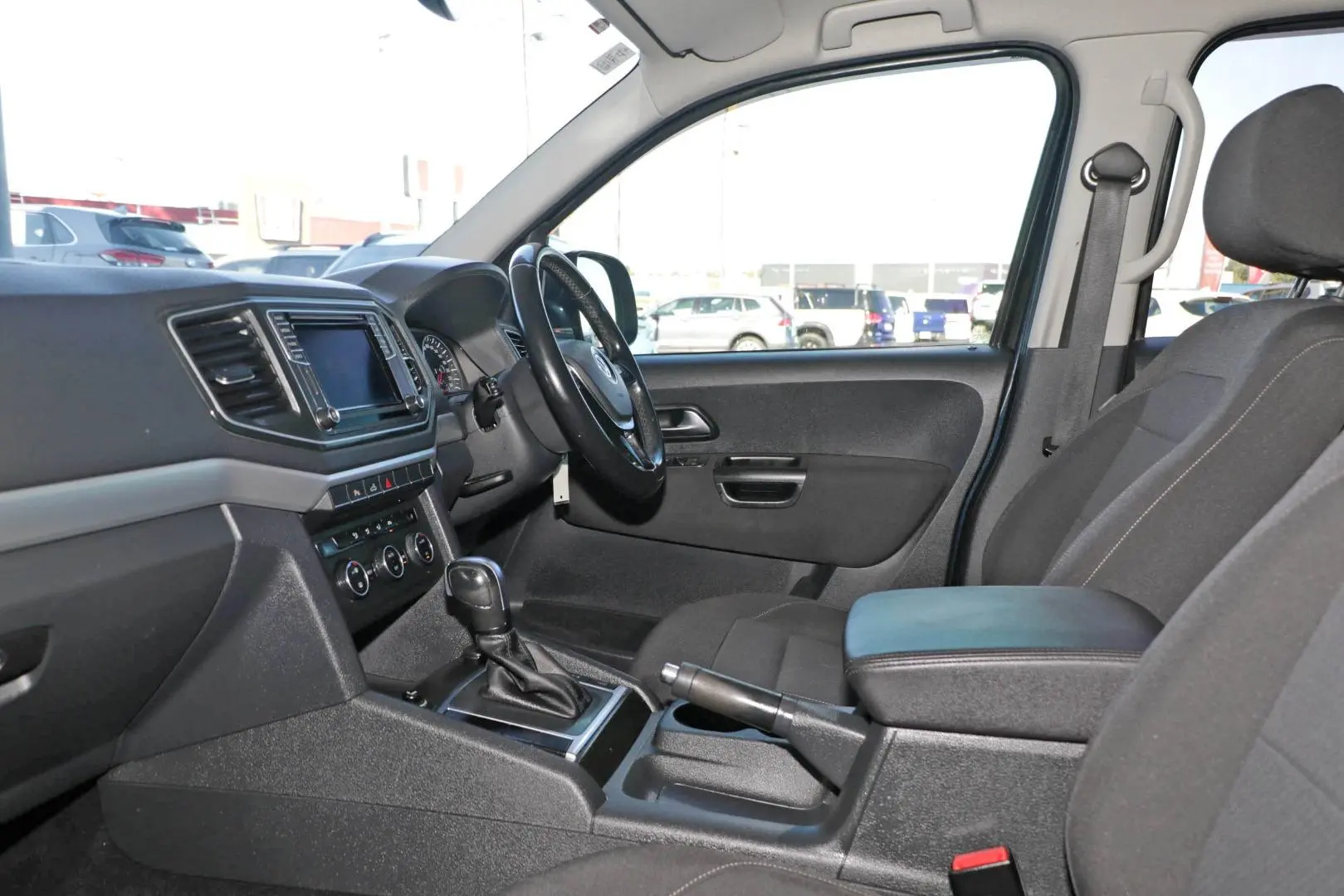 2019 Volkswagen Amarok Gallery Image 8