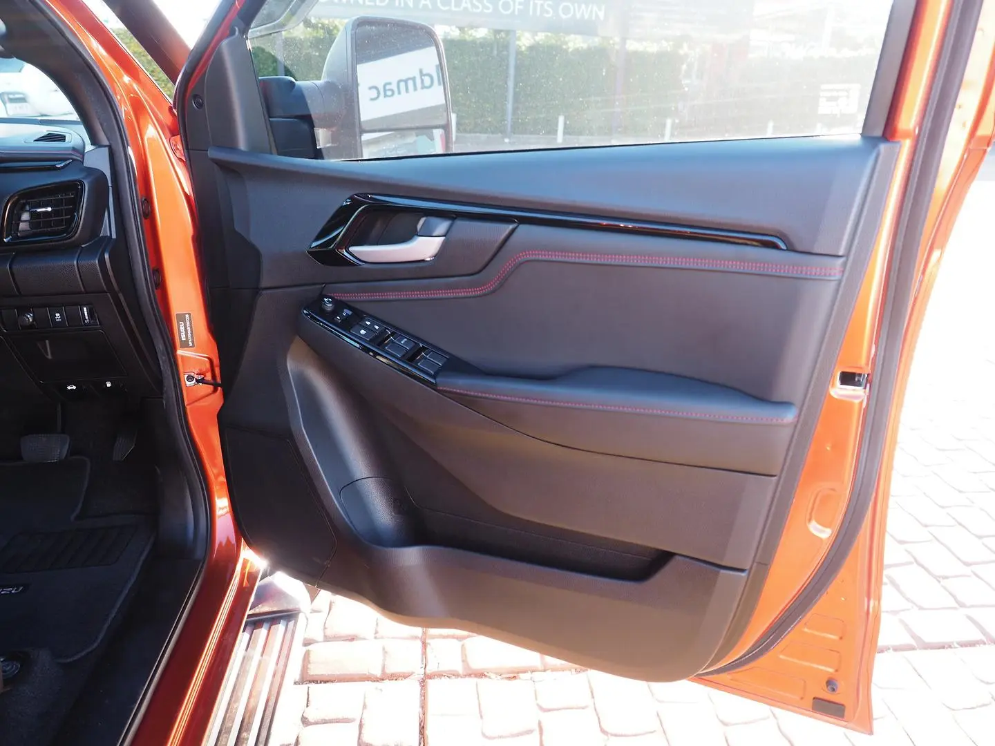 2022 Isuzu D-MAX Gallery Image 19