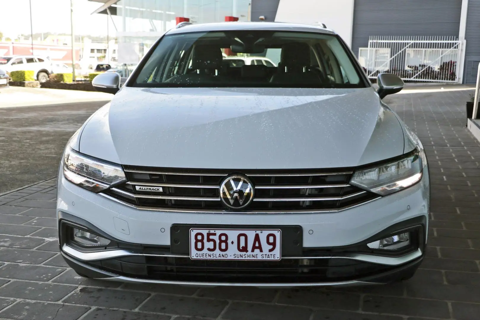 2022 Volkswagen Passat Gallery Image 3