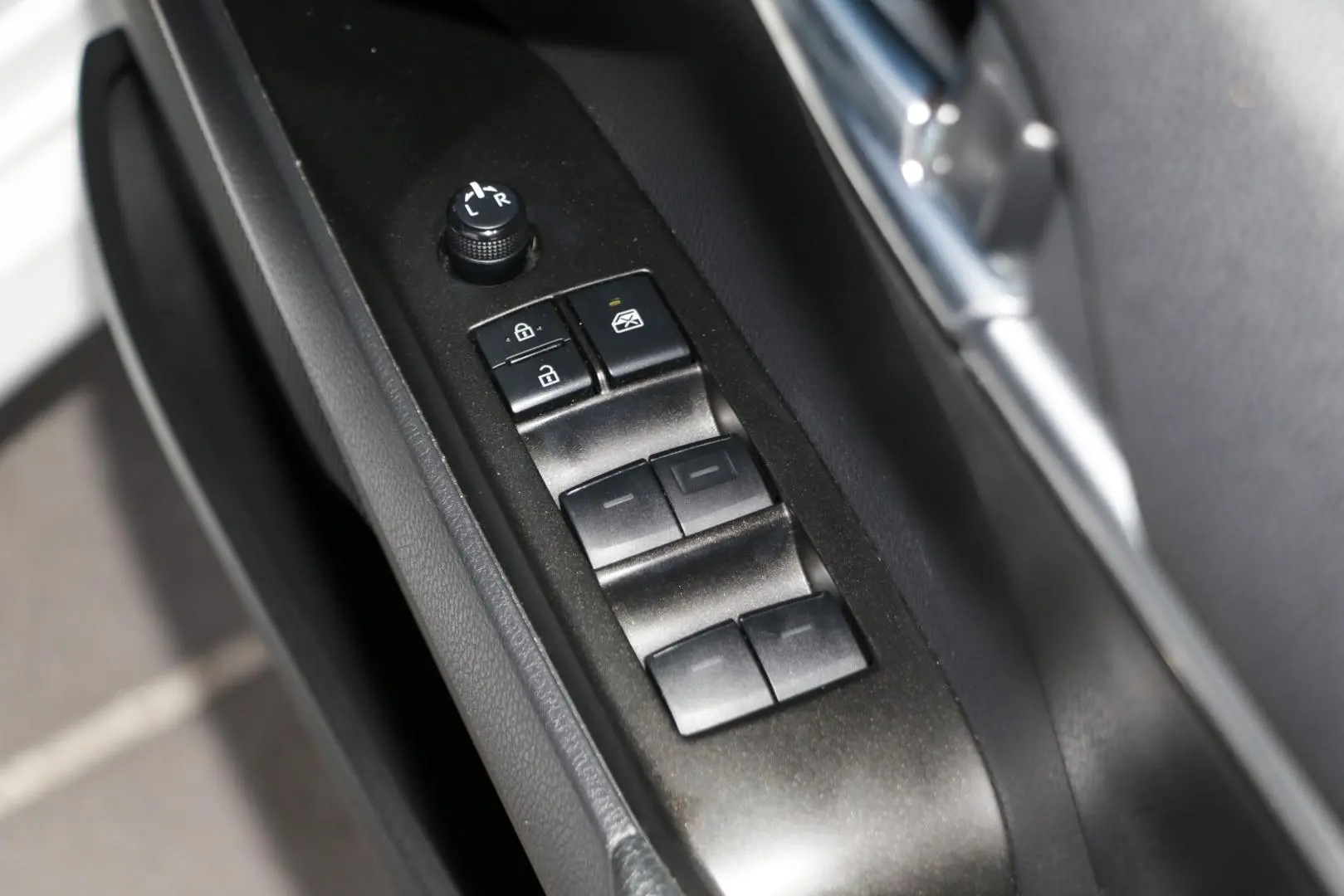 2022 Toyota Camry Gallery Image 18