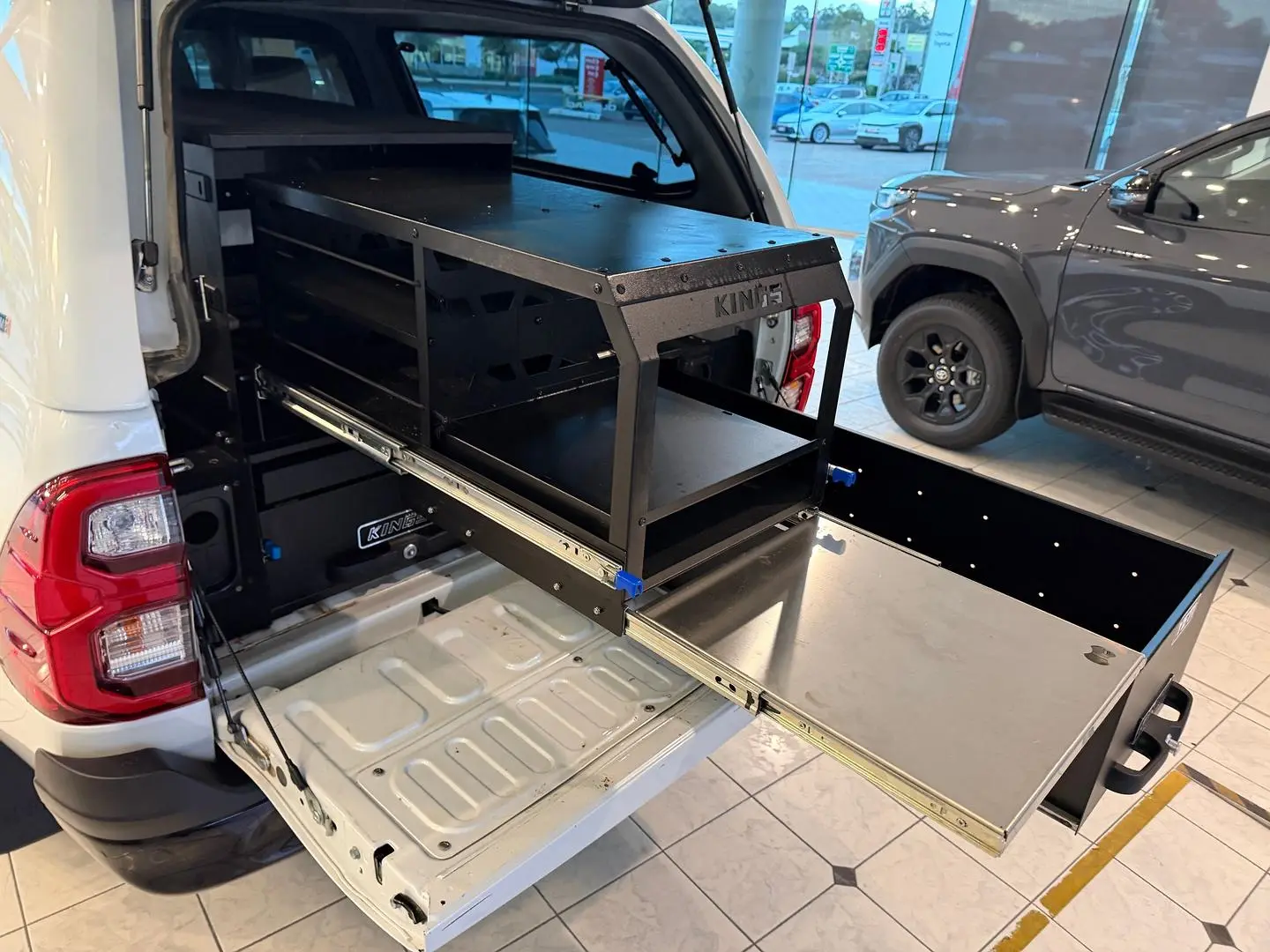 2025 Toyota Hilux Gallery Image 17