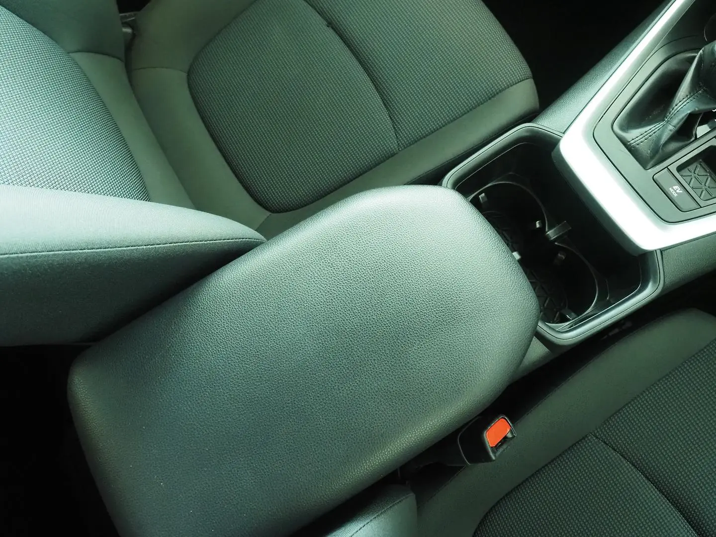 2023 Toyota RAV4 Gallery Image 19