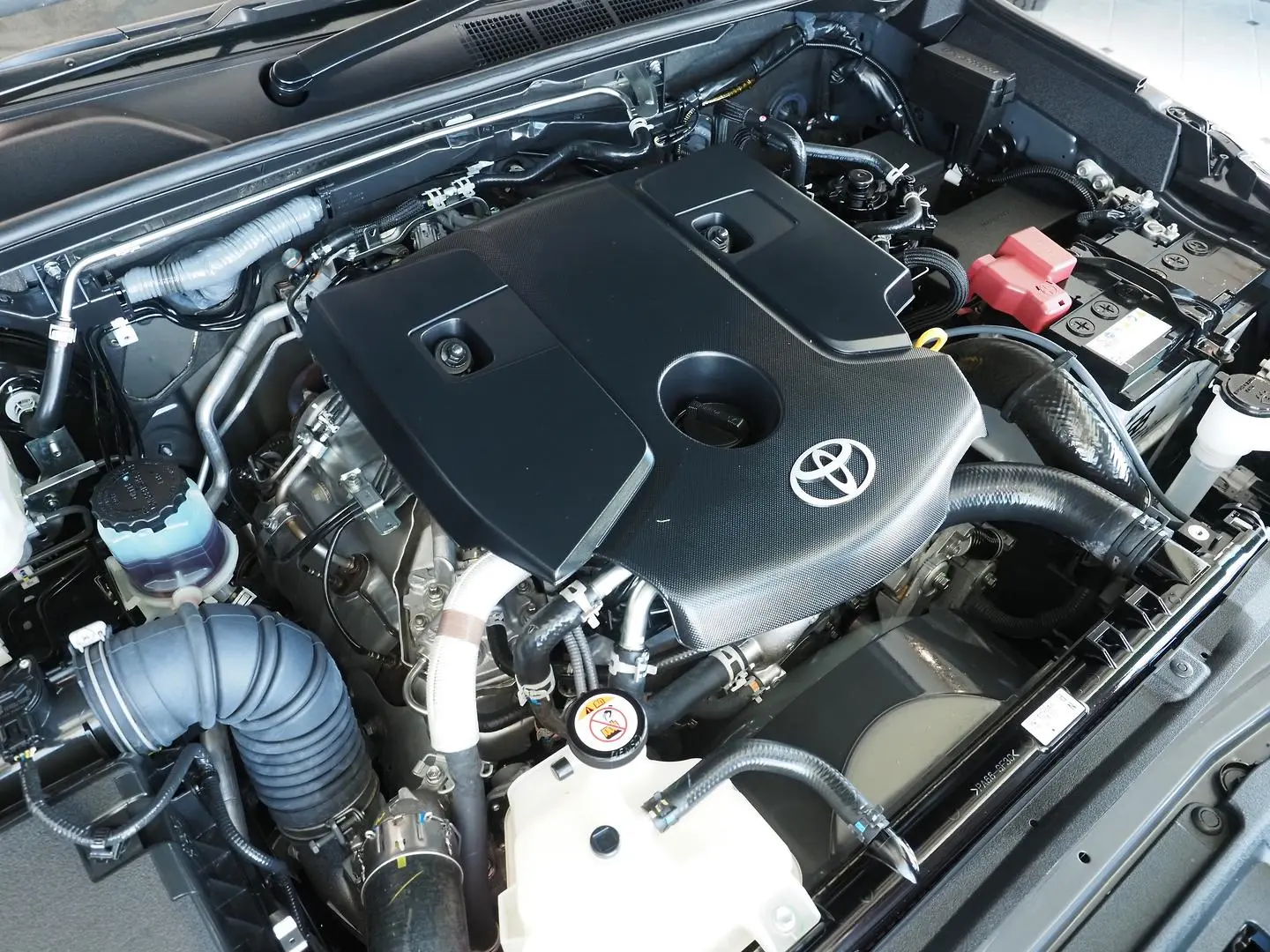 2025 Toyota Hilux Gallery Image 5