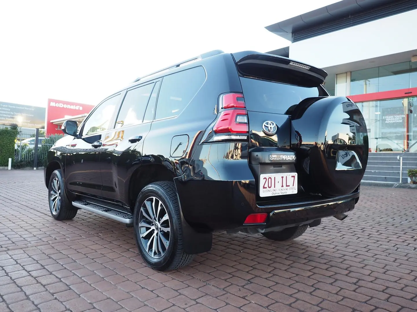 2023 Toyota Landcruiser Prado Gallery Image 6