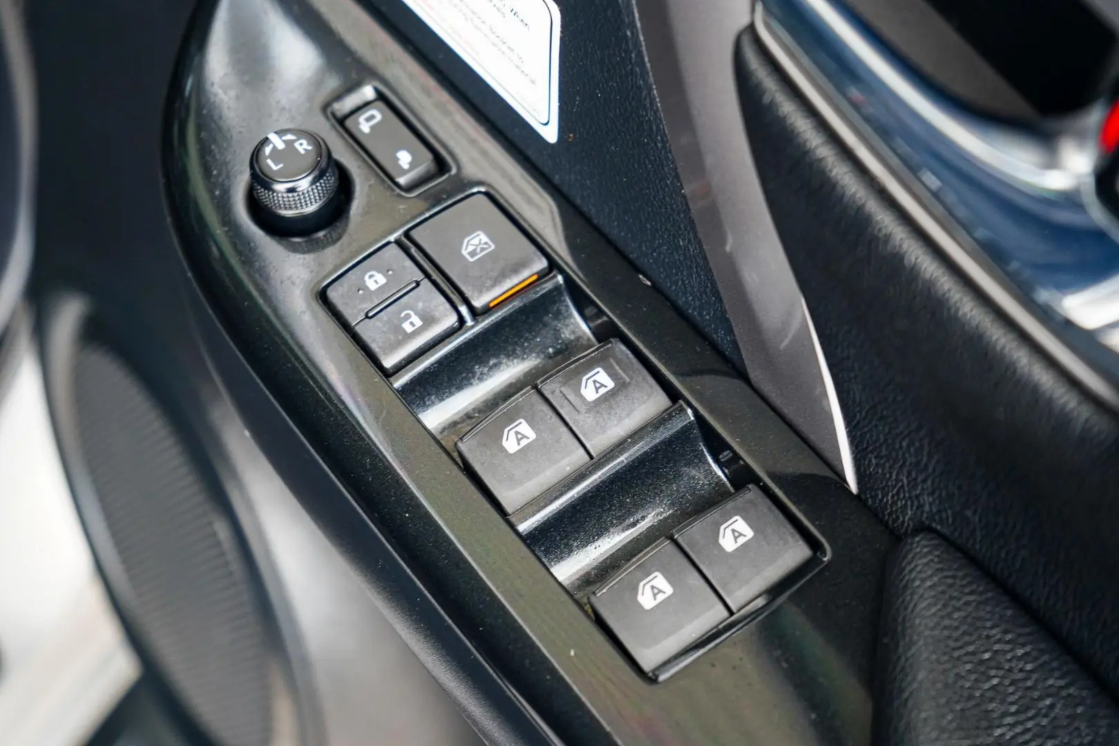 2020 Toyota Fortuner Gallery Image 12