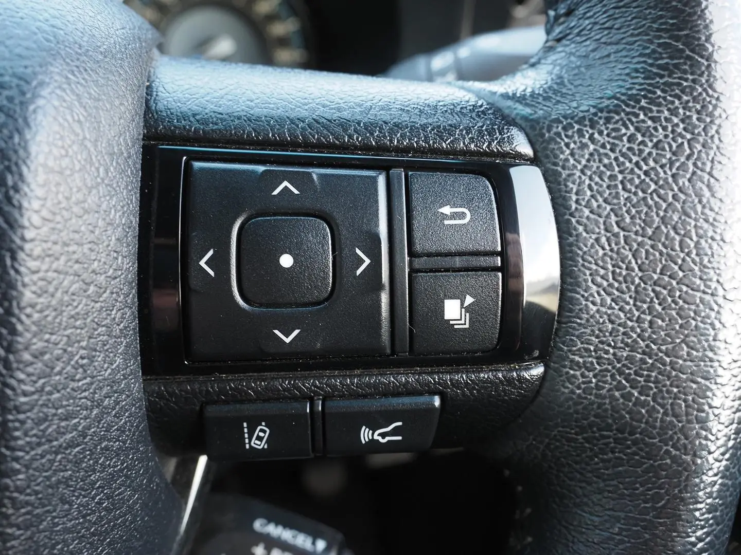 2025 Toyota Hilux Gallery Image 31