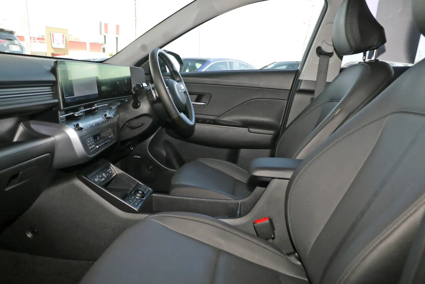 2024 Hyundai Kona Gallery Image 8