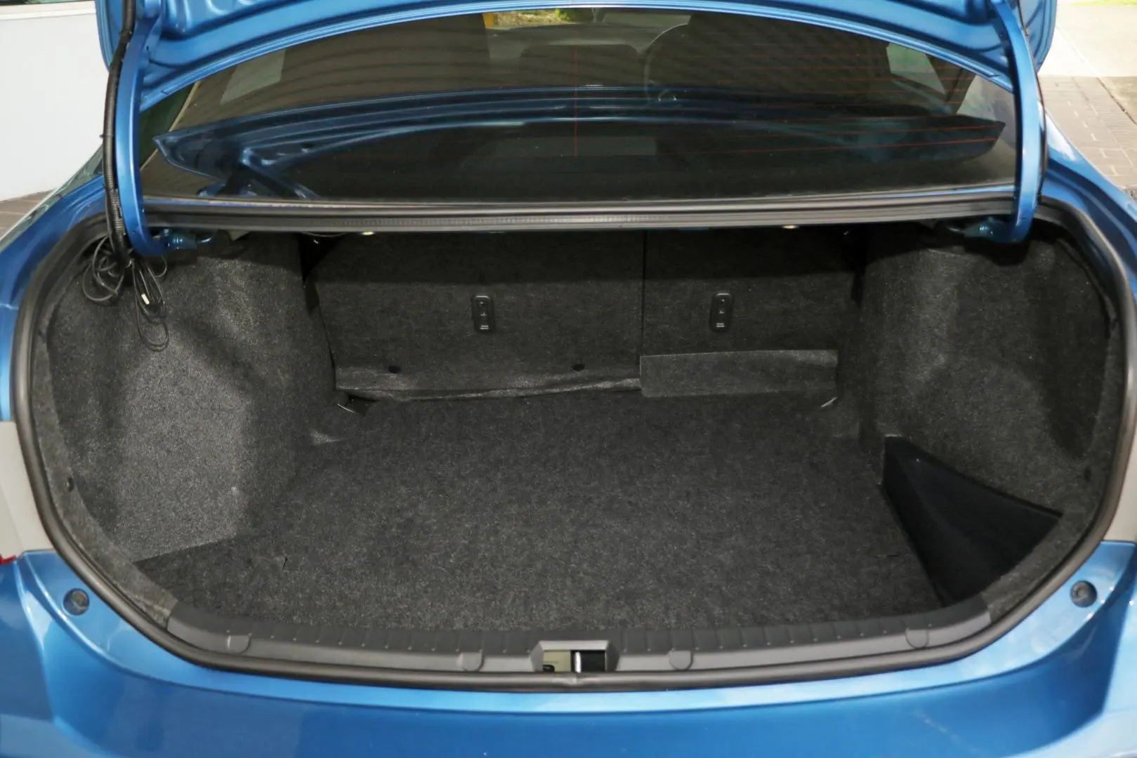 2013 Toyota Corolla Gallery Image 21