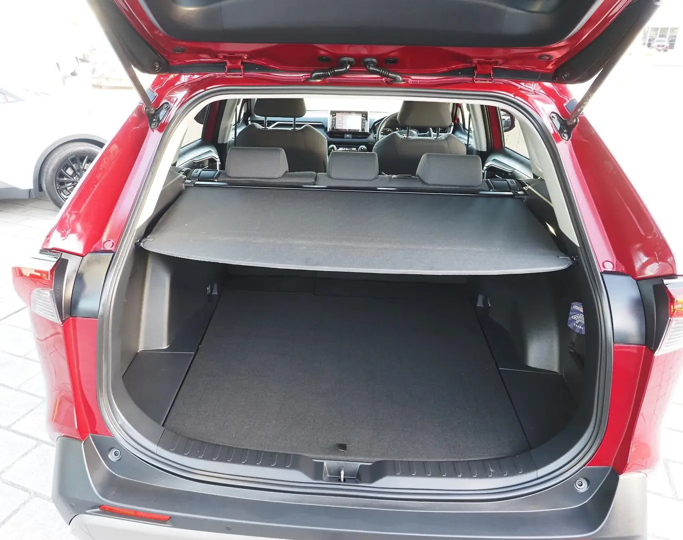 2022 Toyota RAV4 Gallery Image 12