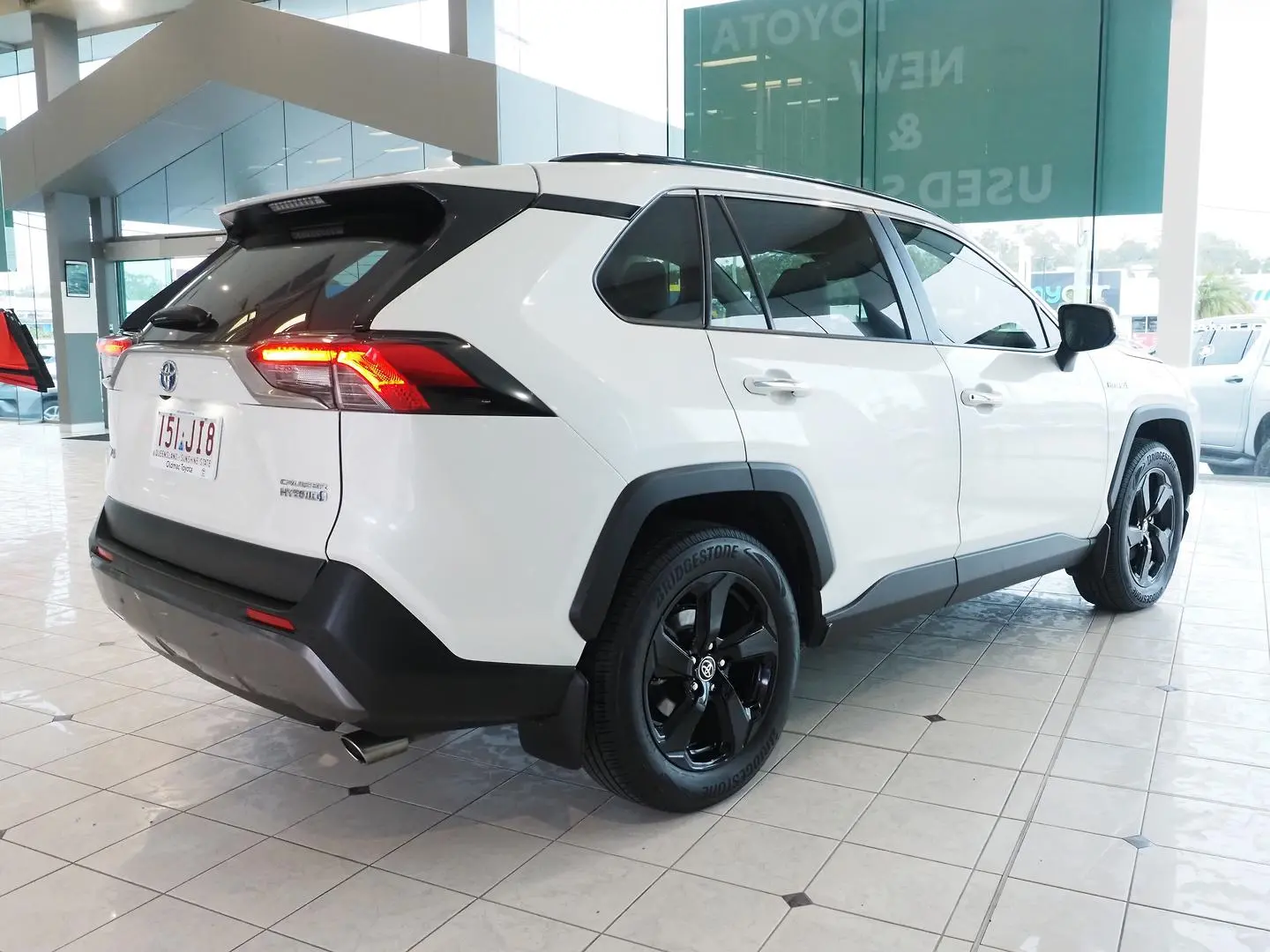 2021 Toyota RAV4 Gallery Image 9