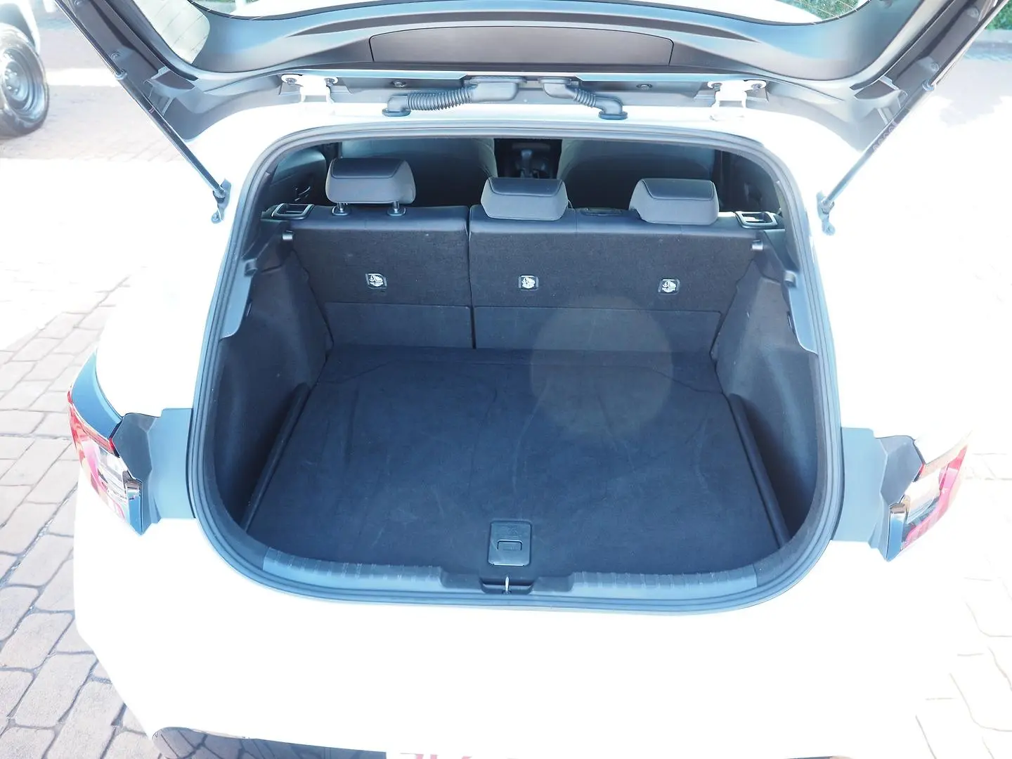 2023 Toyota Corolla Gallery Image 17