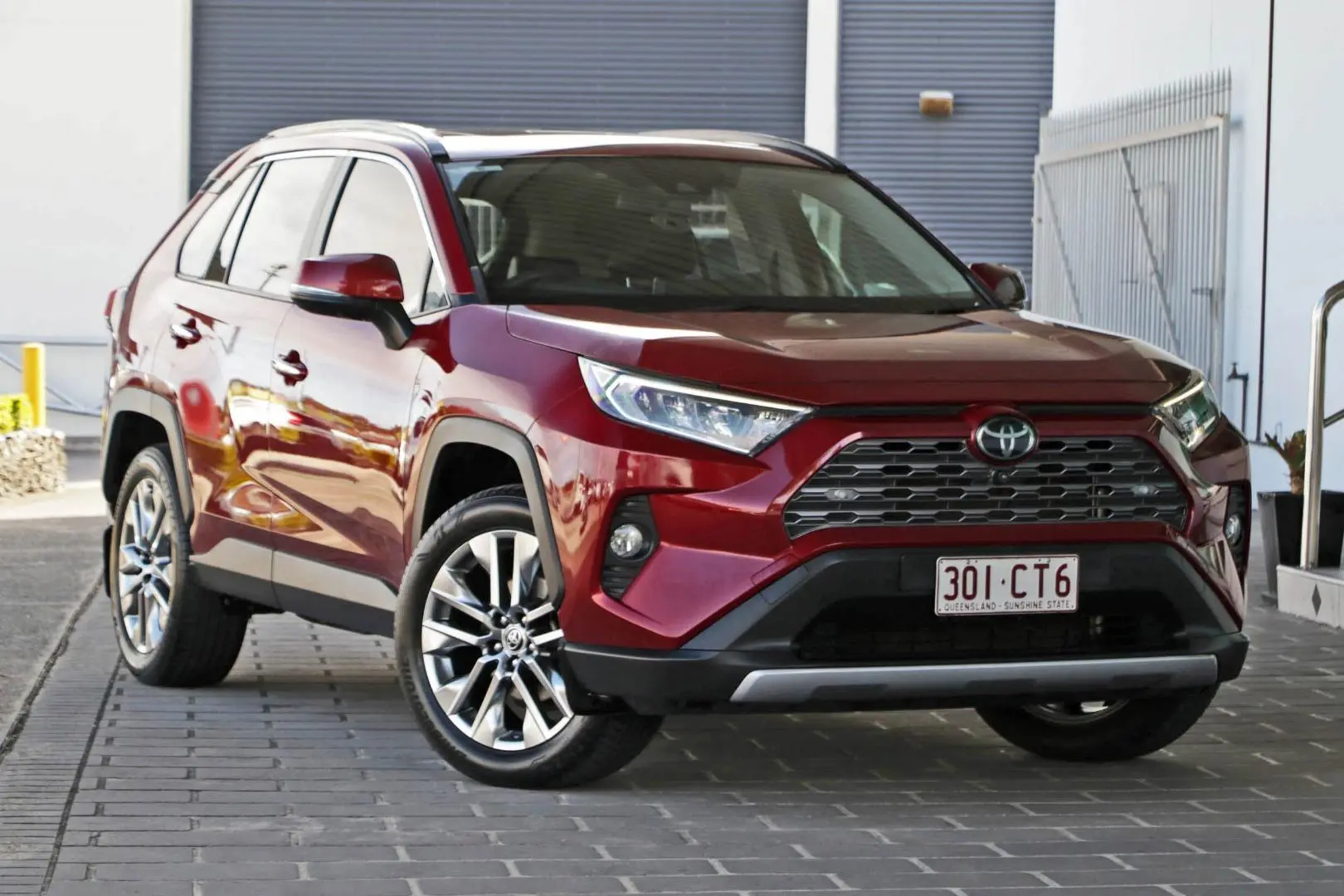 2021 Toyota RAV4 Gallery Image 3