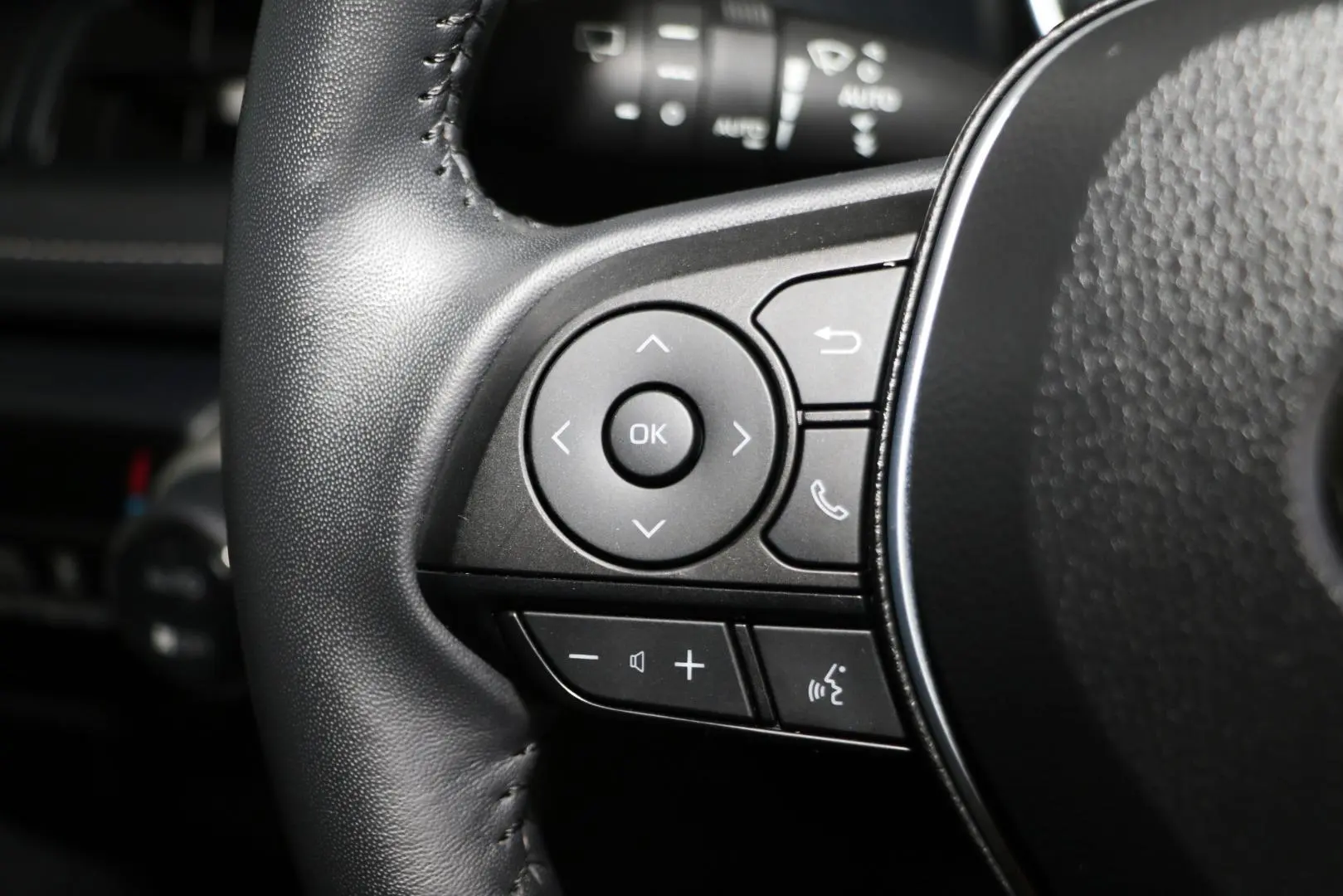 2024 Toyota RAV4 Gallery Image 15