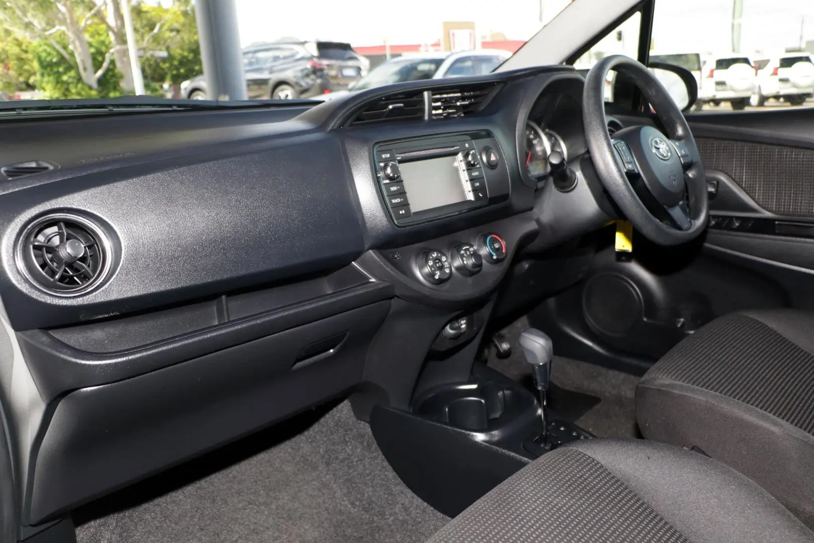 2019 Toyota Yaris Gallery Image 9