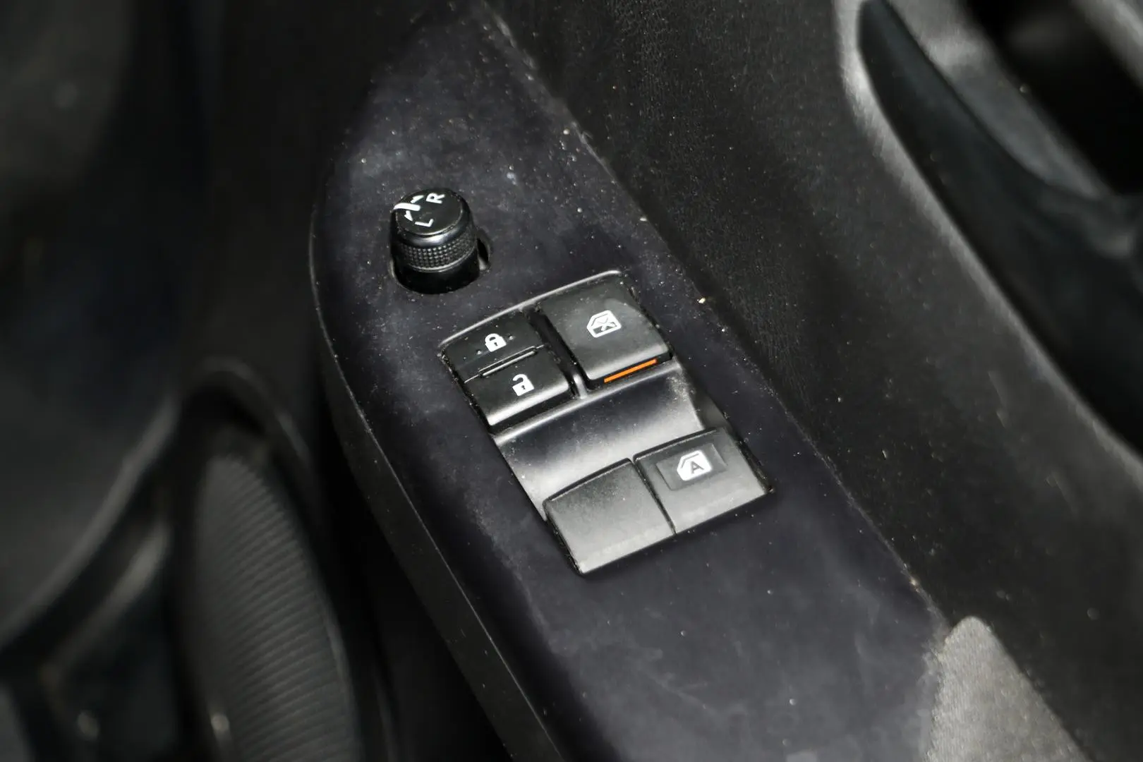 2021 Toyota Hilux Gallery Image 17