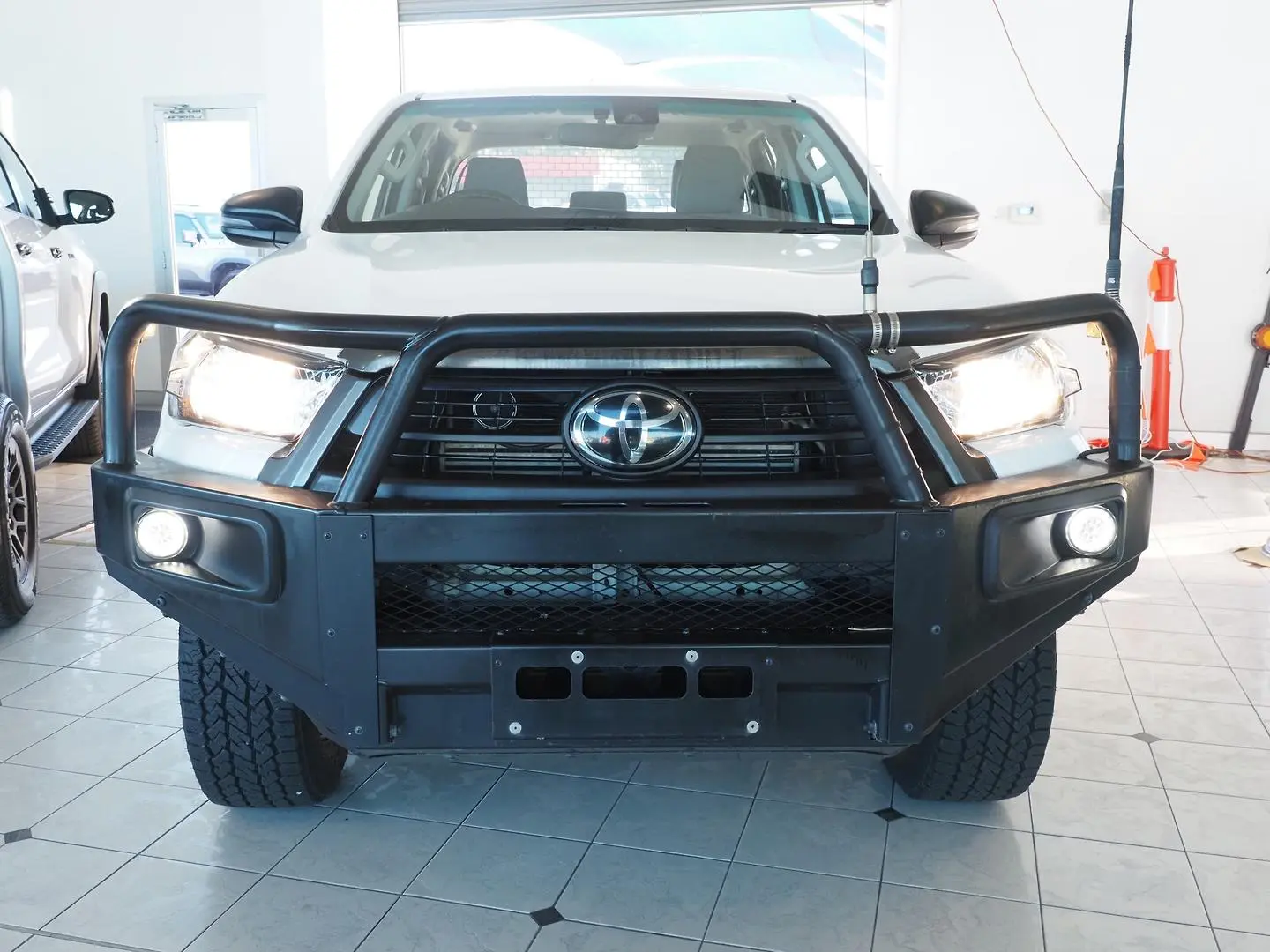 2023 Toyota Hilux Gallery Image 11