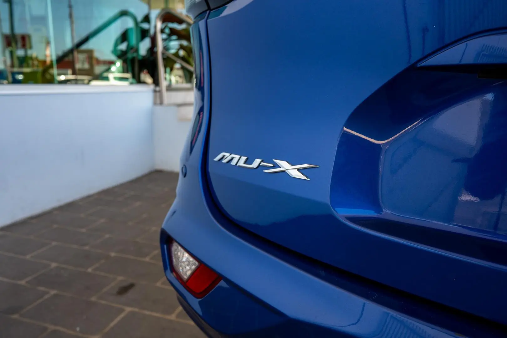 2023 Isuzu MU-X Gallery Image 7