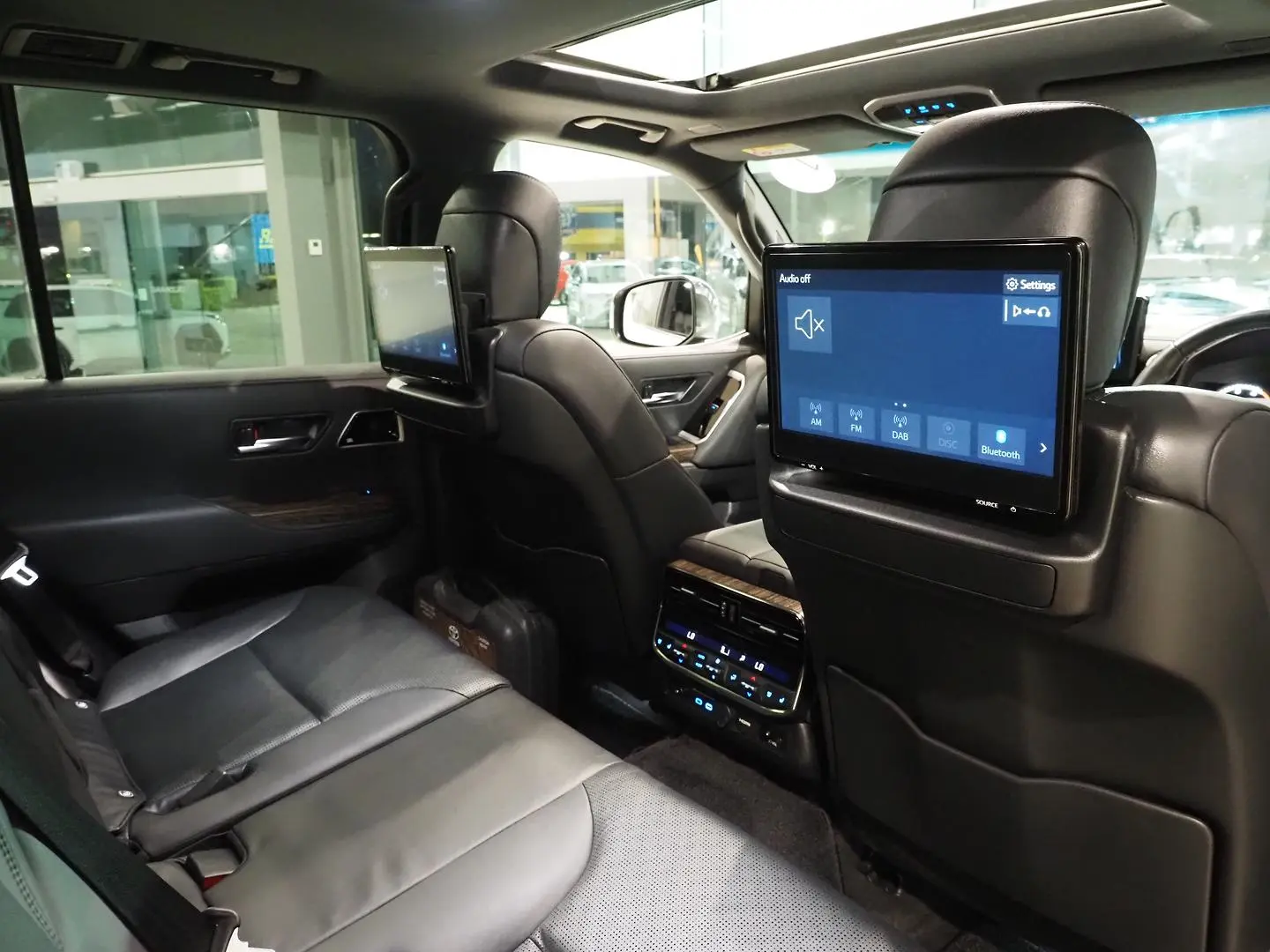 2022 Toyota Landcruiser Gallery Image 19
