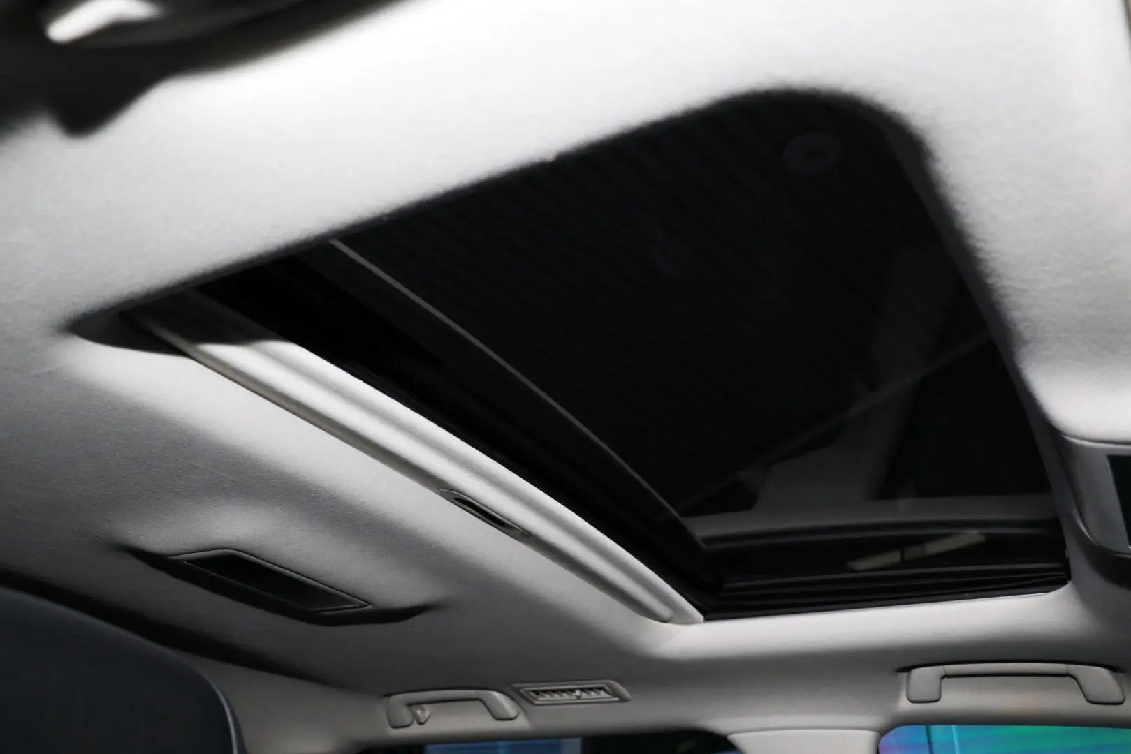 2018 Toyota Landcruiser Gallery Image 13