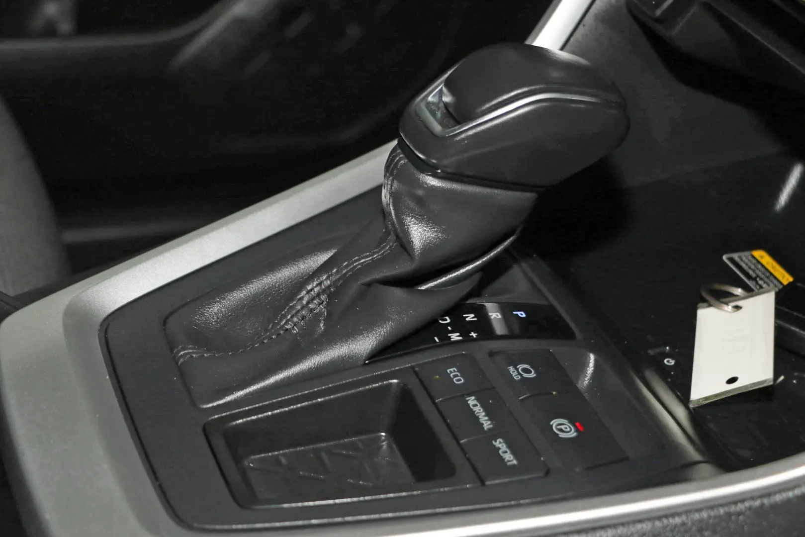 2019 Toyota RAV4 Gallery Image 13