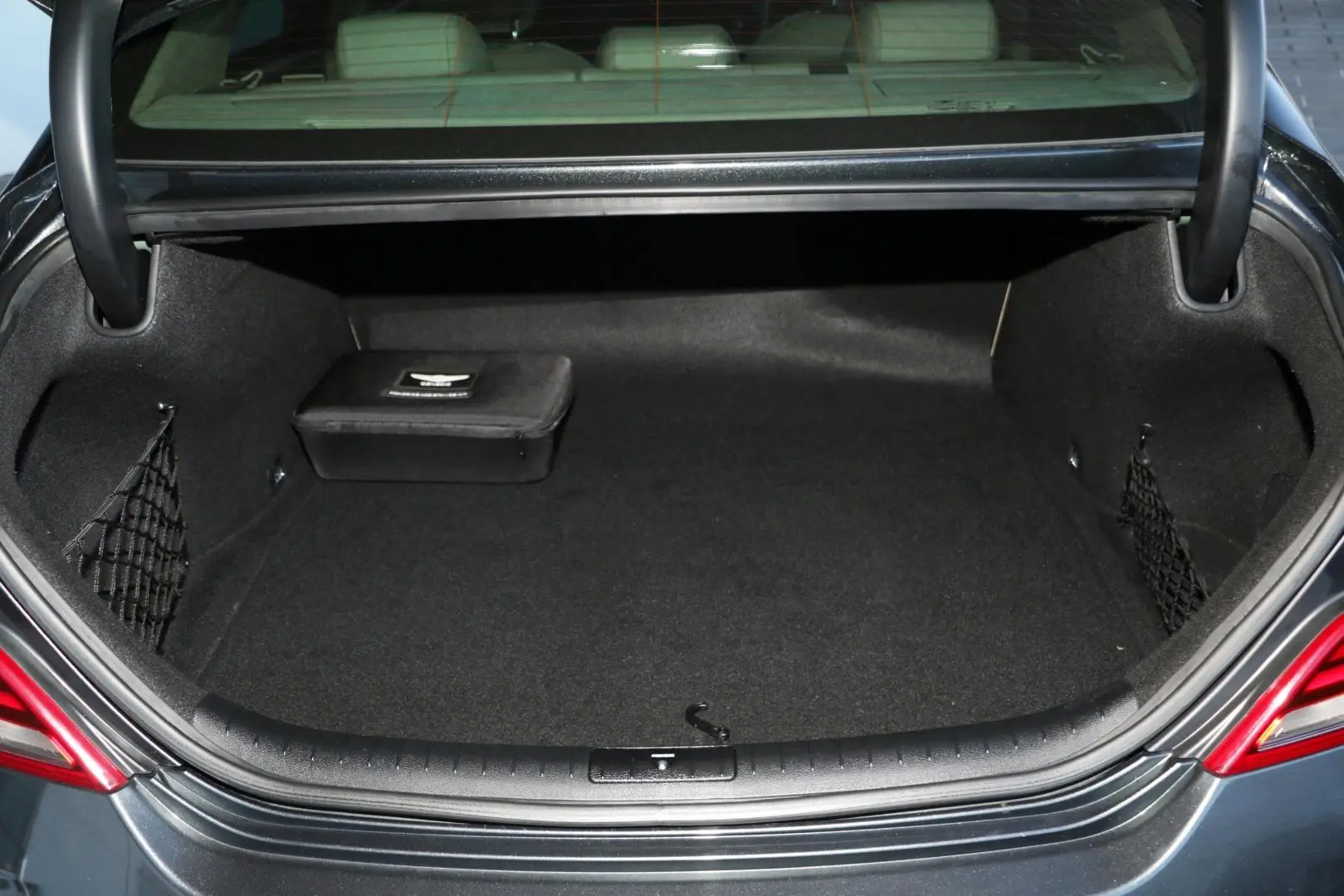 2019 Genesis G70 Gallery Image 22