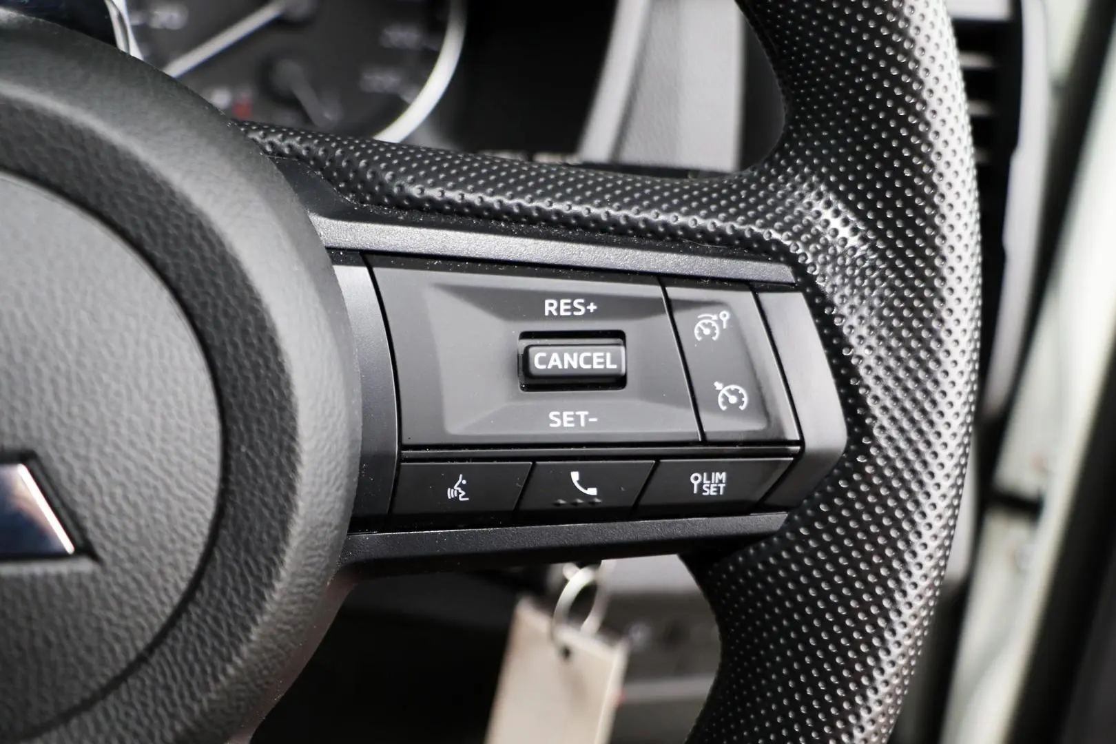 2025 Mitsubishi Triton Gallery Image 16