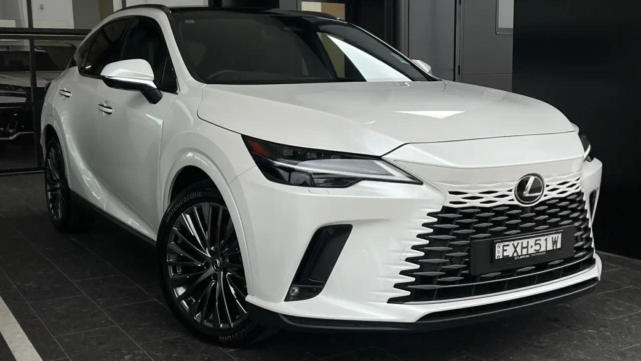 2022 Lexus RX350 Image 1