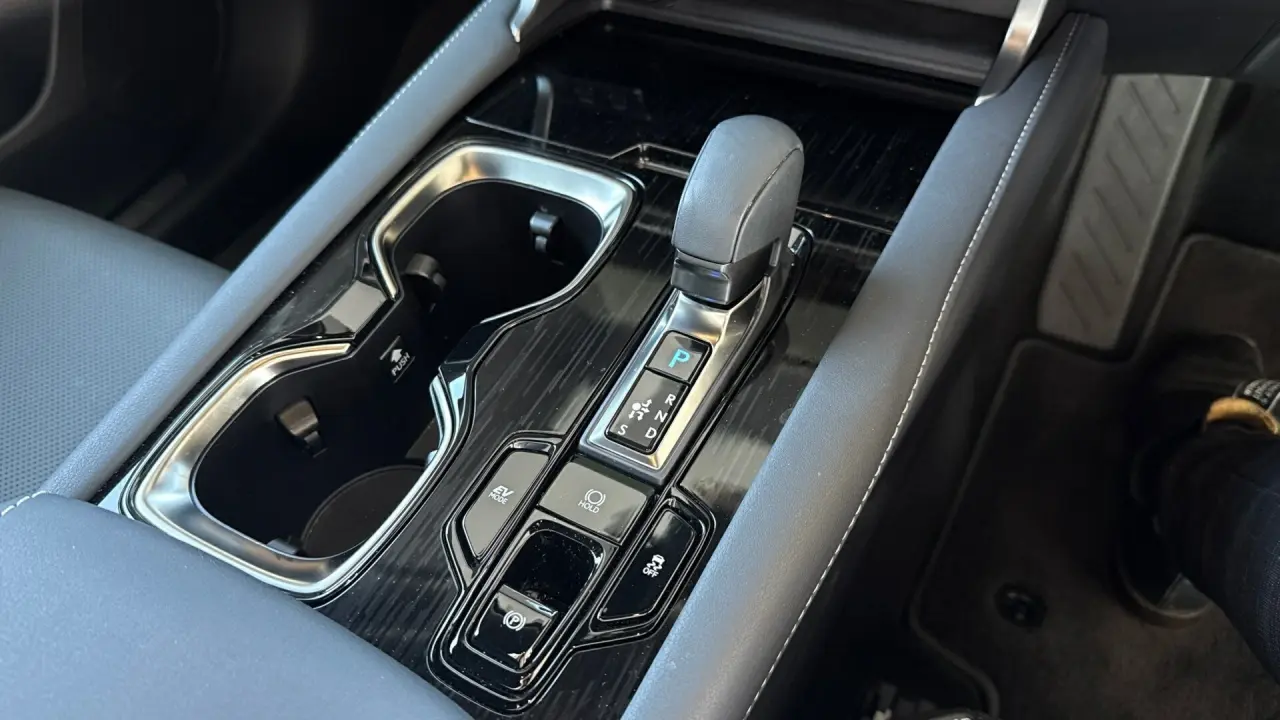 2023 Lexus RX350h Gallery Image 14
