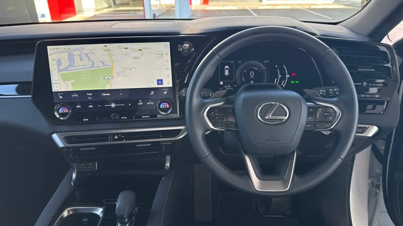 2023 Lexus RX350h Gallery Image 9
