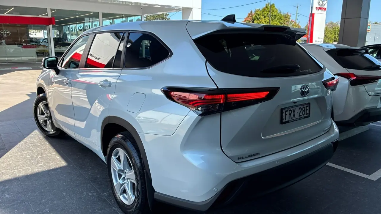 2024 Toyota Kluger Hybrid Gallery Image 4