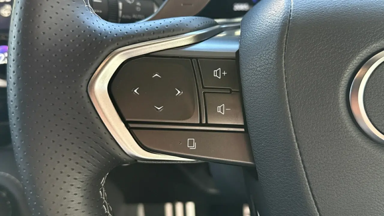 2024 Lexus NX450h+ Gallery Image 10