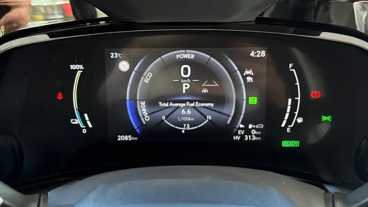2024 Lexus NX450h+ Gallery Image 12