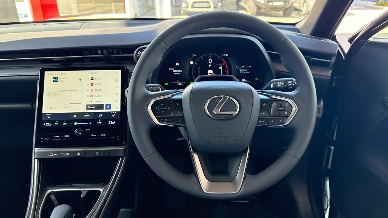2024 Lexus LBX HEV Gallery Image 8