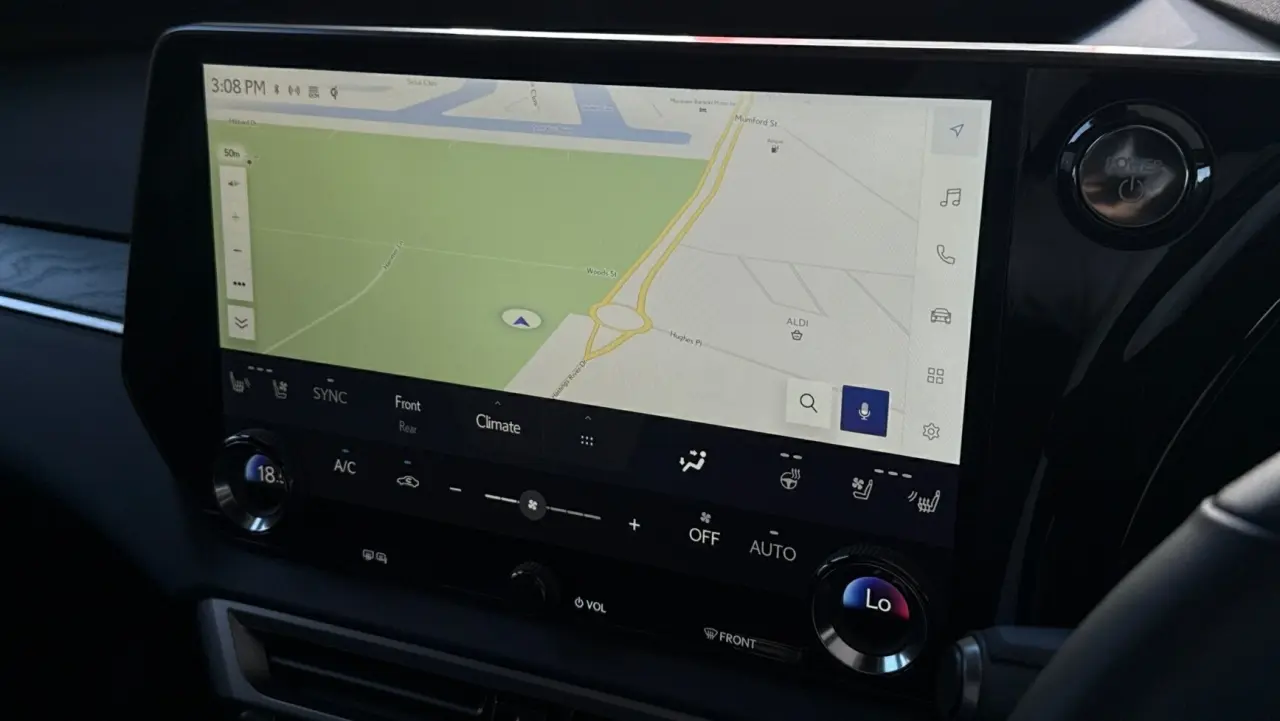 2025 Lexus RX450h+ Gallery Image 17