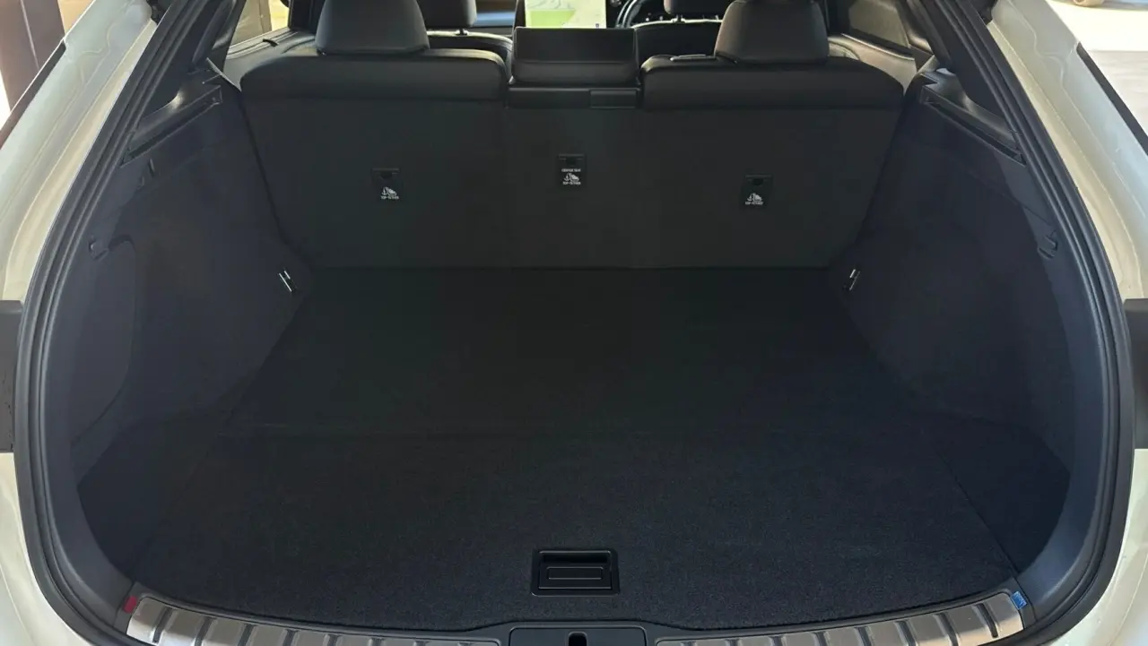 2025 Lexus RX450h+ Gallery Image 7