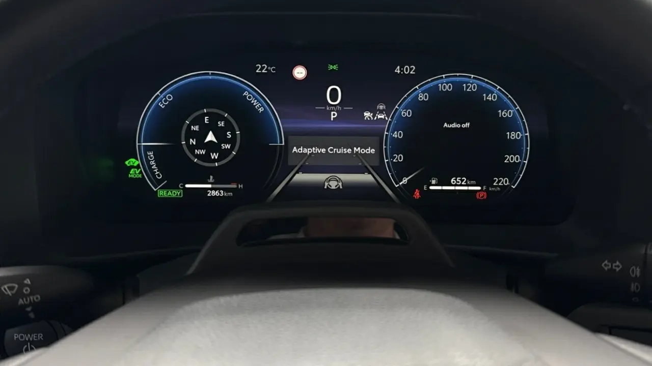 2025 Toyota C-HR Hybrid Gallery Image 15