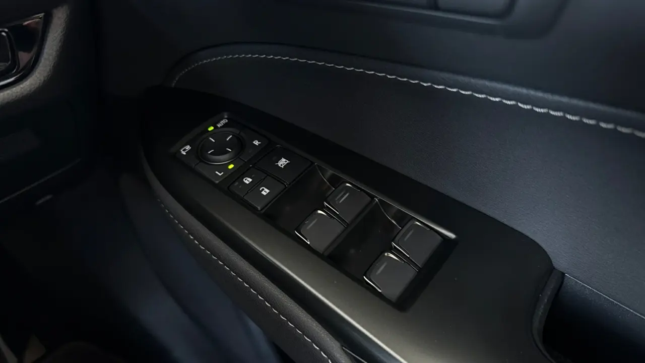 2025 Lexus NX350 Gallery Image 20