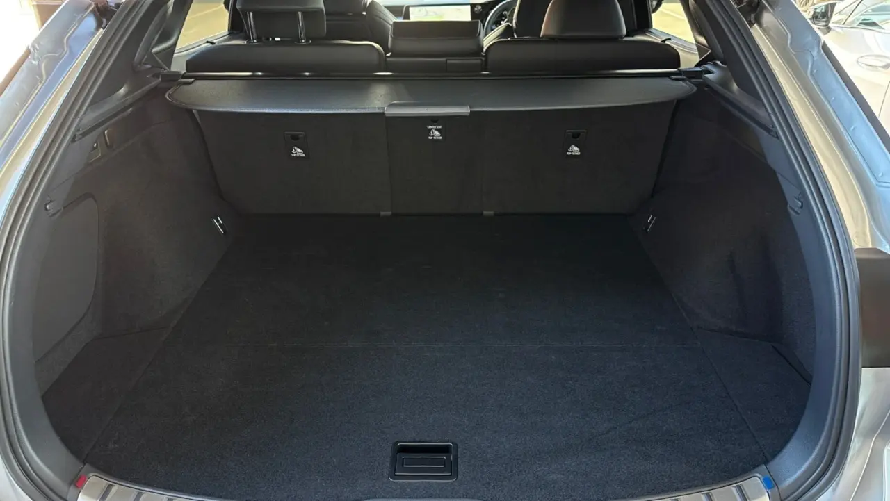 2025 Lexus RX500h Gallery Image 8