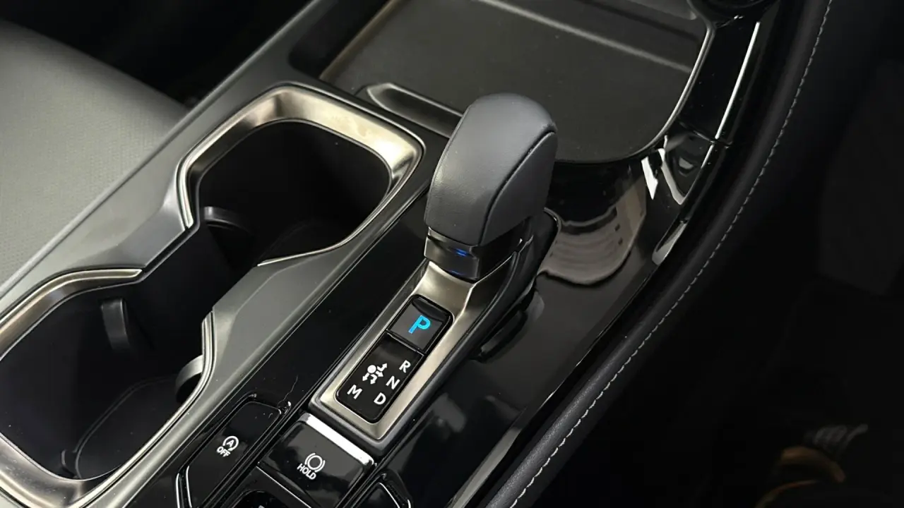 2025 Lexus NX250 Gallery Image 16