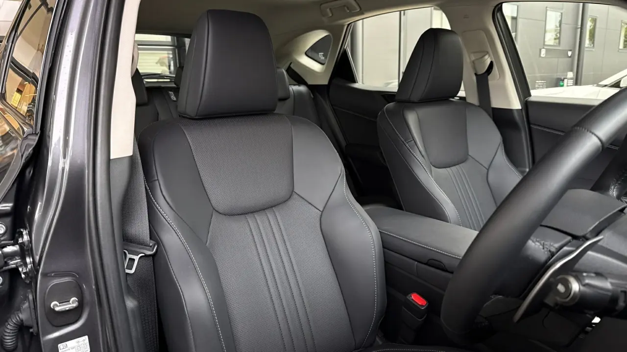2025 Lexus NX250 Gallery Image 9