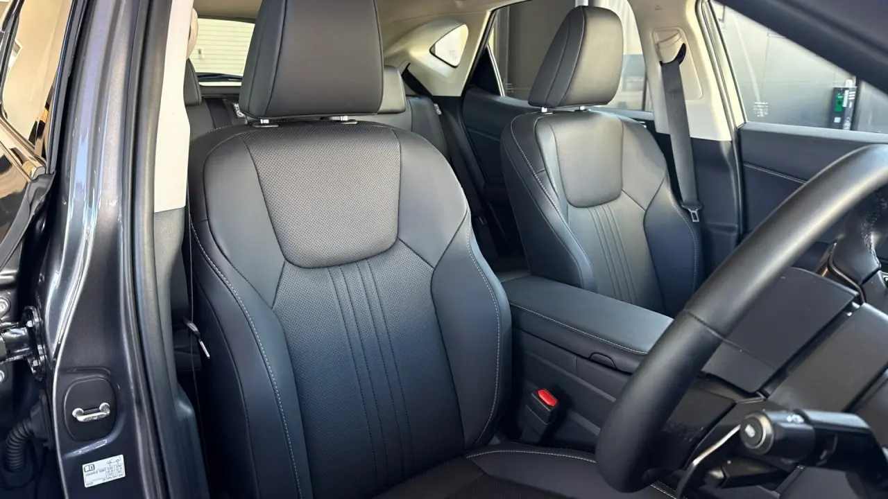 2025 Lexus NX250 Gallery Image 10