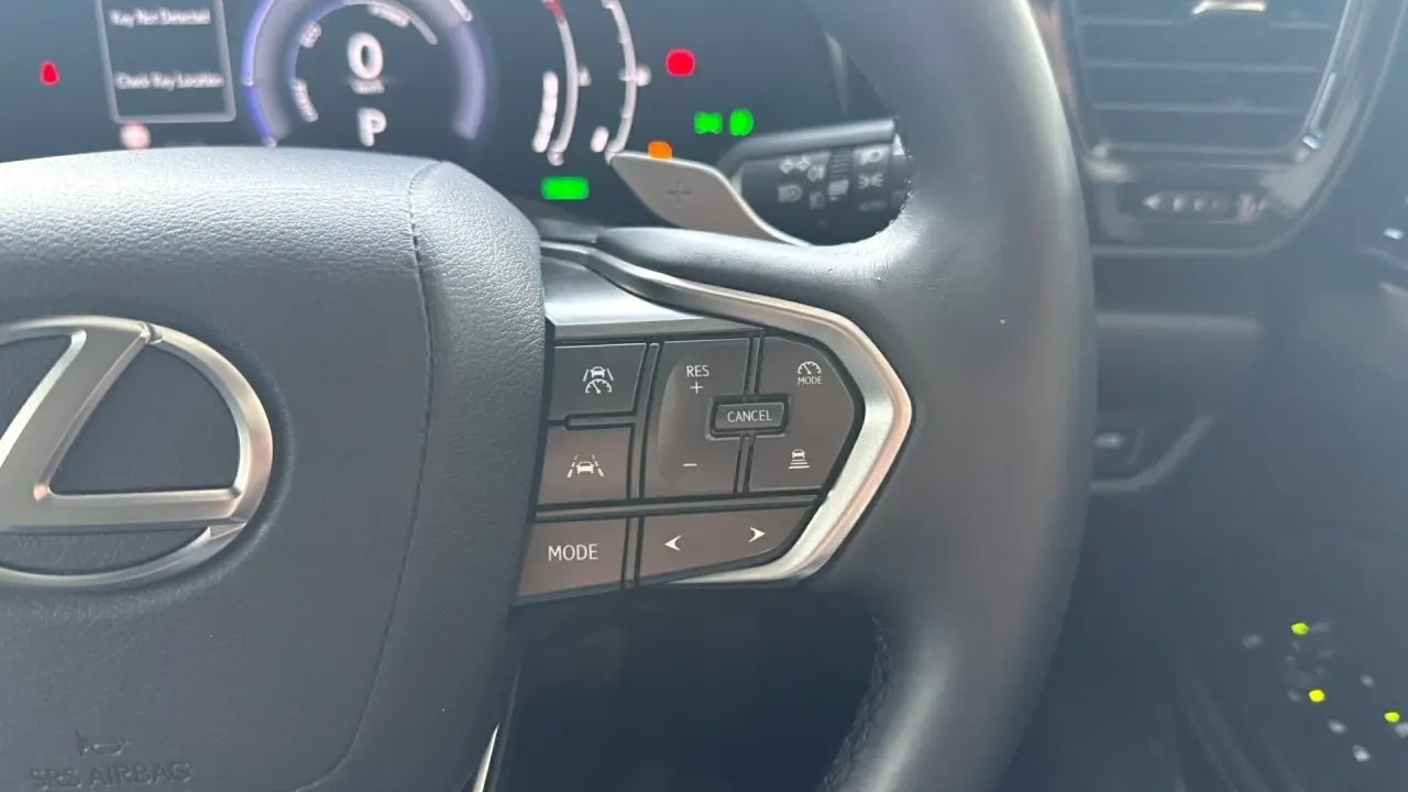 2025 Lexus NX350H Gallery Image 12