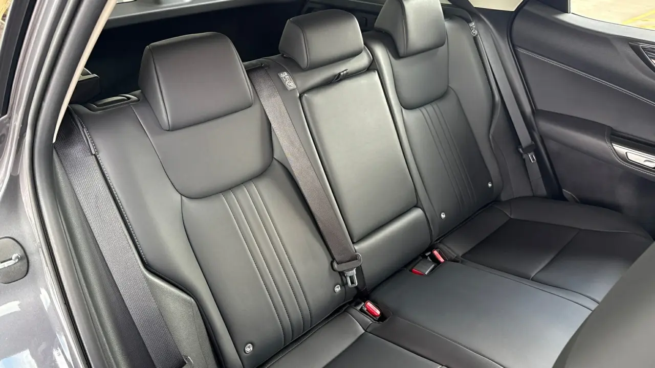 2025 Lexus NX350H Gallery Image 7