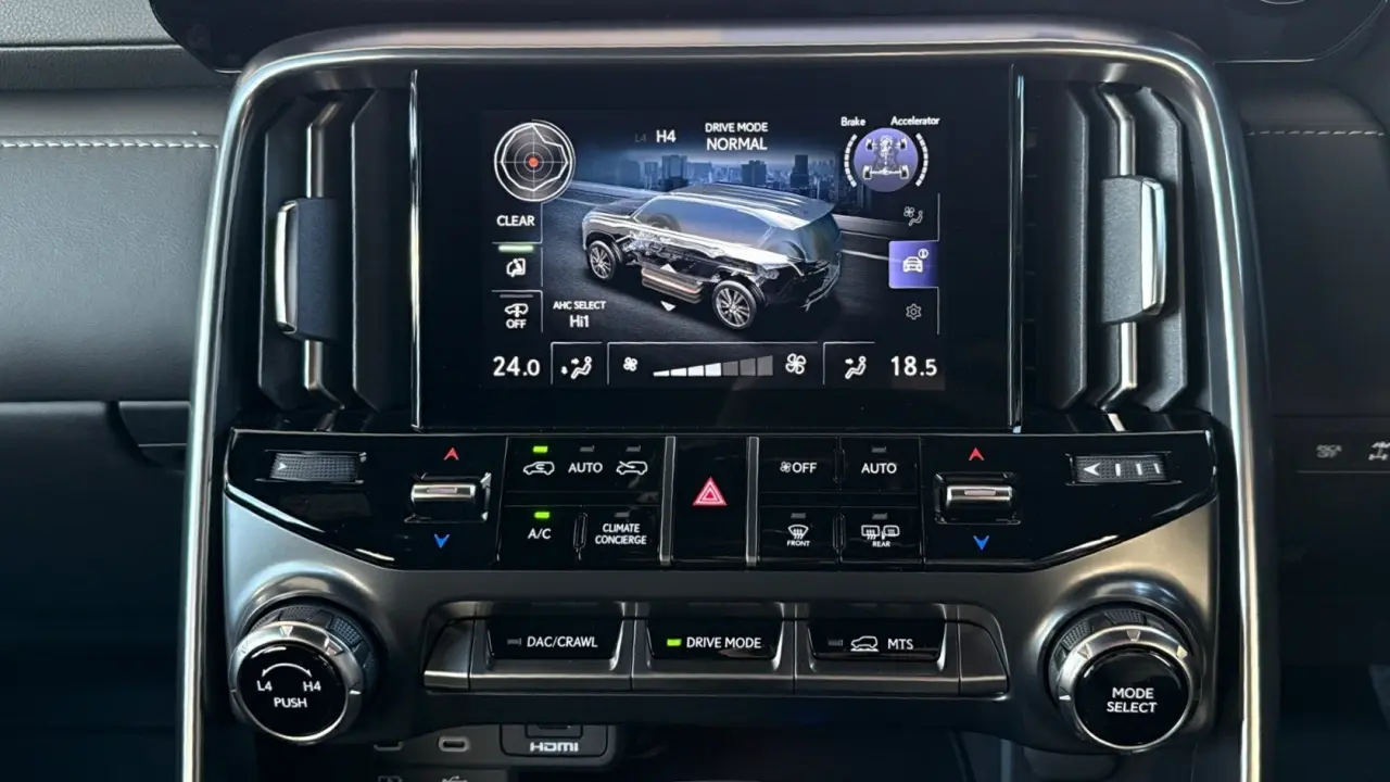 2025 Lexus LX500d Gallery Image 14